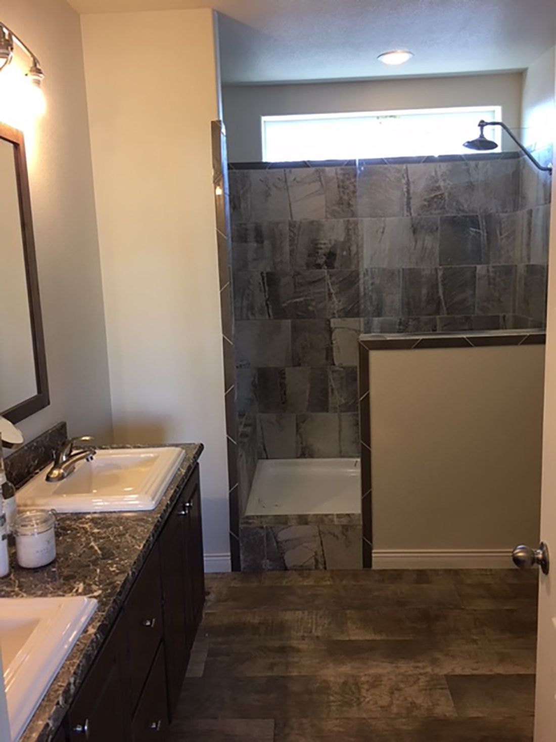 The 2024 COLUMBIA RIVER Primary Bathroom. This Manufactured Mobile Home features 3 bedrooms and 2 baths.